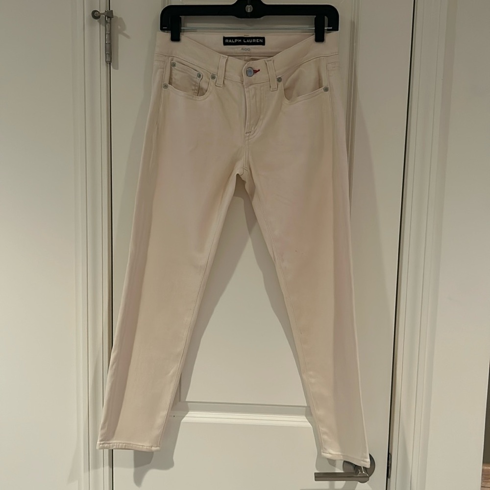 Ralph Lauren, Black Label, low-rise, skinny, shinny beige capri length jeans.